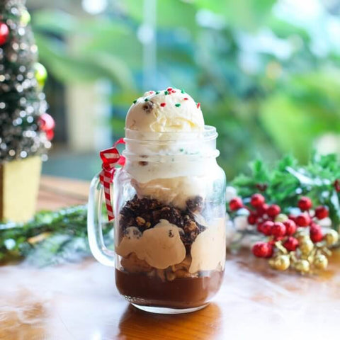 The Udderly Amazin' Christmas Sundae - Amazingraze USA