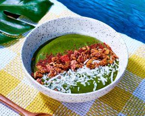 The Best Glowing Green Smoothie - Amazingraze USA